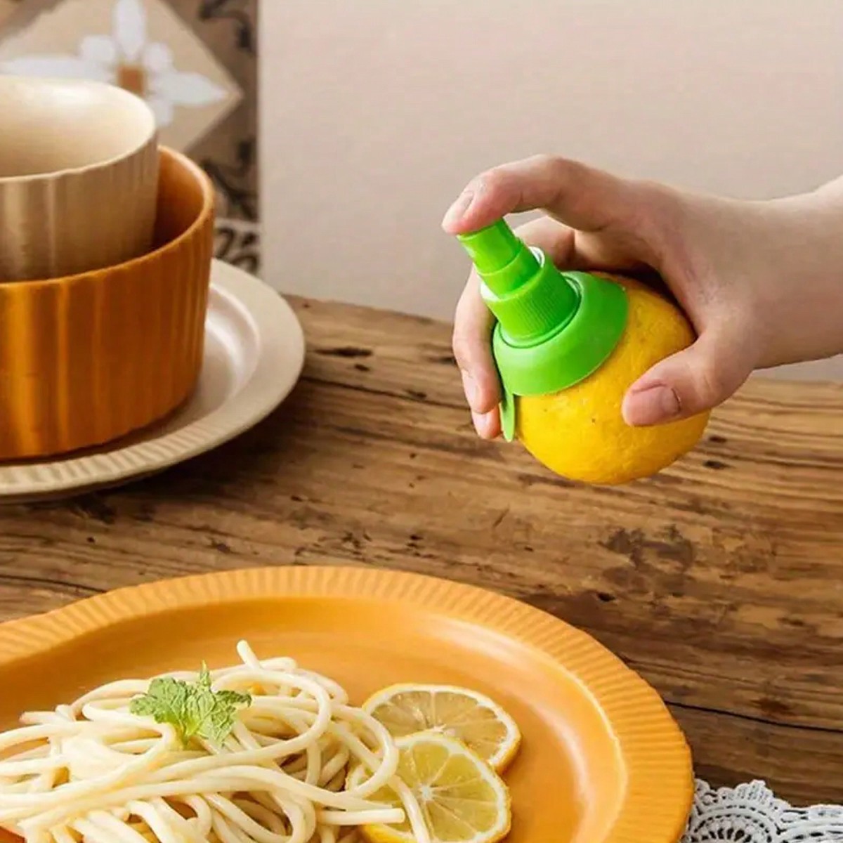 1pc, Mini Lemon Juice Squeezer - Citrus Juicer Bar recensione e prezzo
