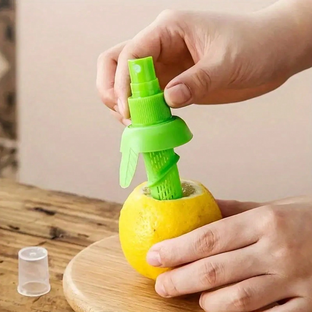 1pc, Mini Lemon Juice Squeezer - Citrus Juicer Bar recensione e prezzo