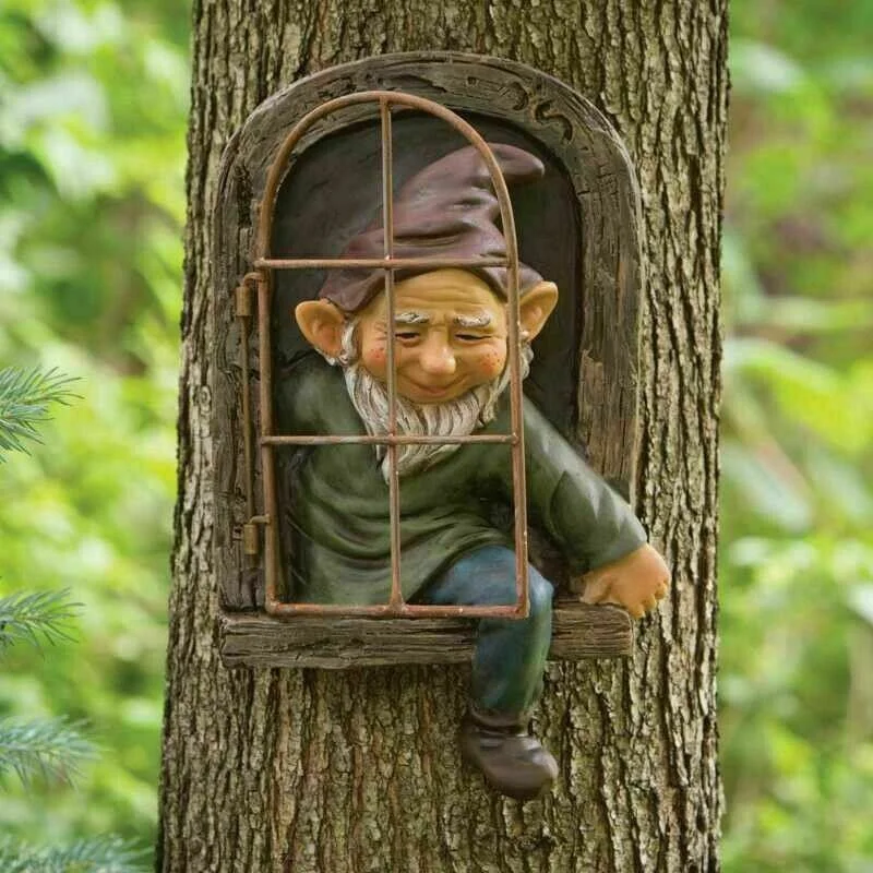 Naughty Garden Statue Elf Go O - Home Bargains recensione e prezzo