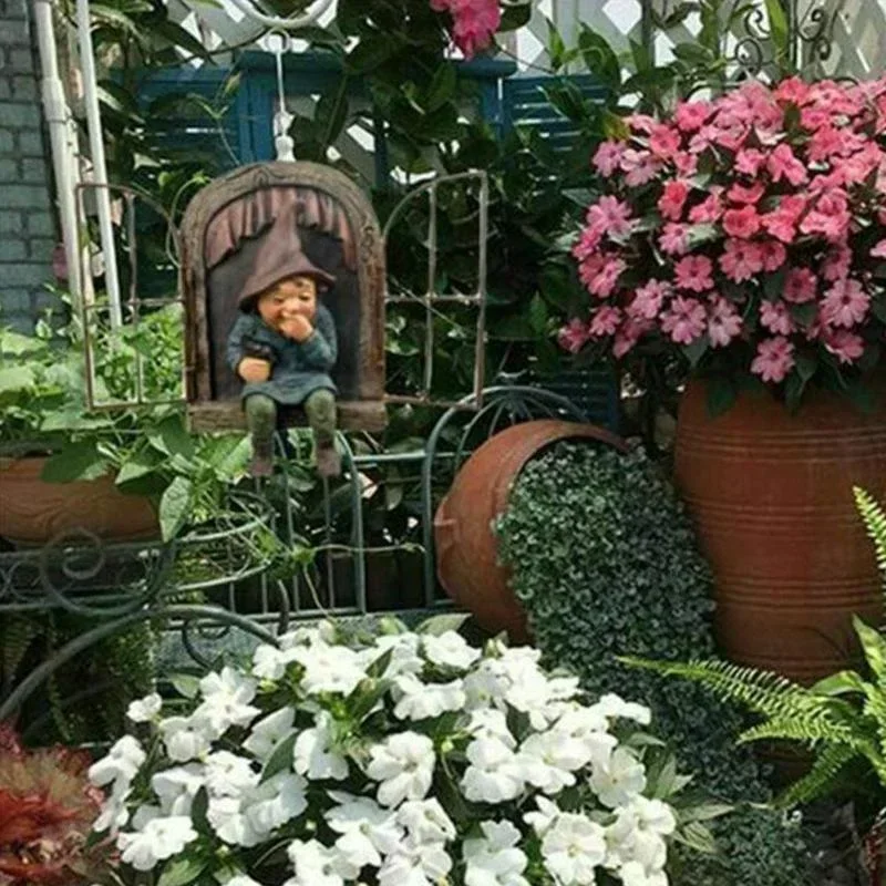 2026 Naughty Garden Statue Elf - Home Bargains recensione e prezzo